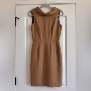 Donna Ricco Size 4 Tan Sleeveless, Lined Dress.  Sleek, pencil style.